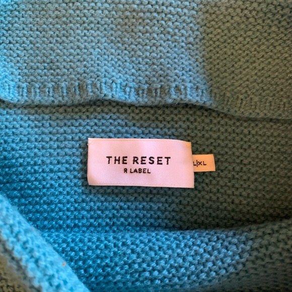 The Reset by R Label Wool Cashmere Blue Funnel Neck Sweater L/XL Top - Picture 8 of 10